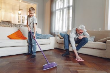 Ekologický úklid domácnosti: Jak vybrat bezpečné čisticí prostředky